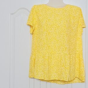 LOFT yellow/white floral top